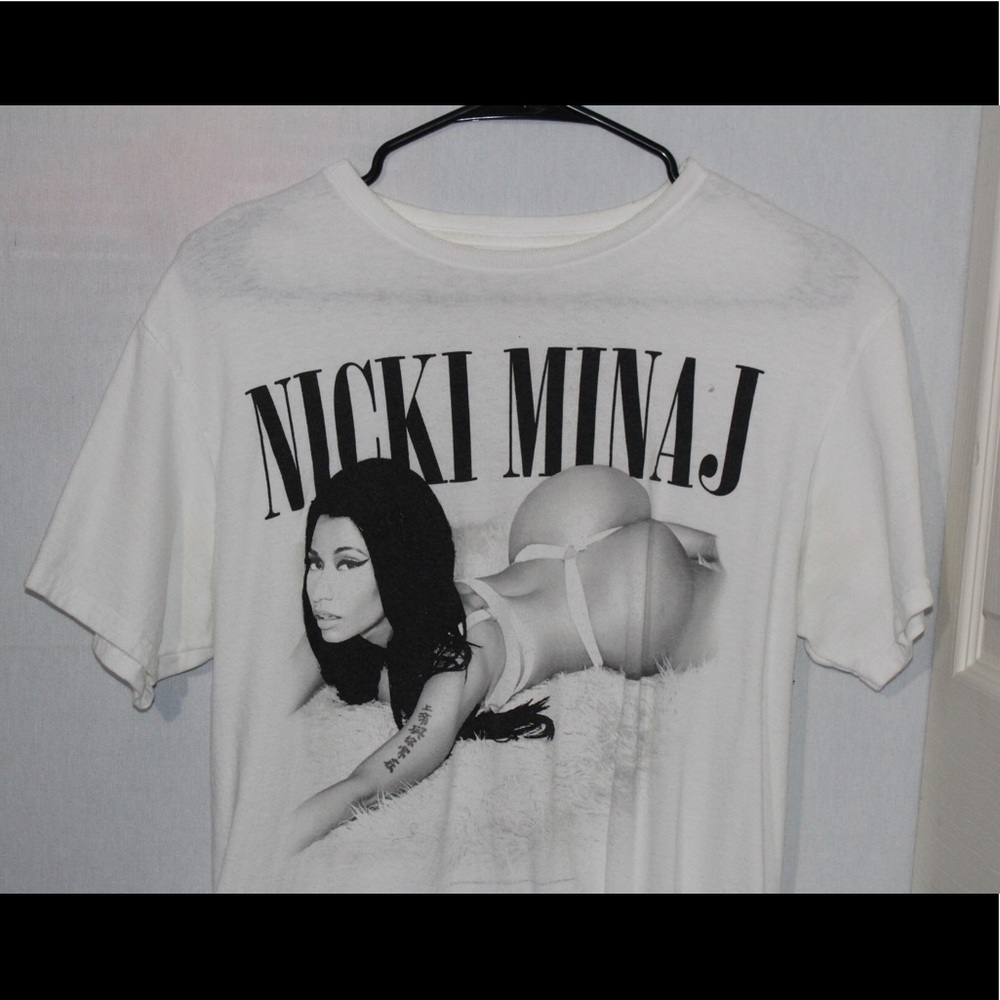 Nicki minaj tee